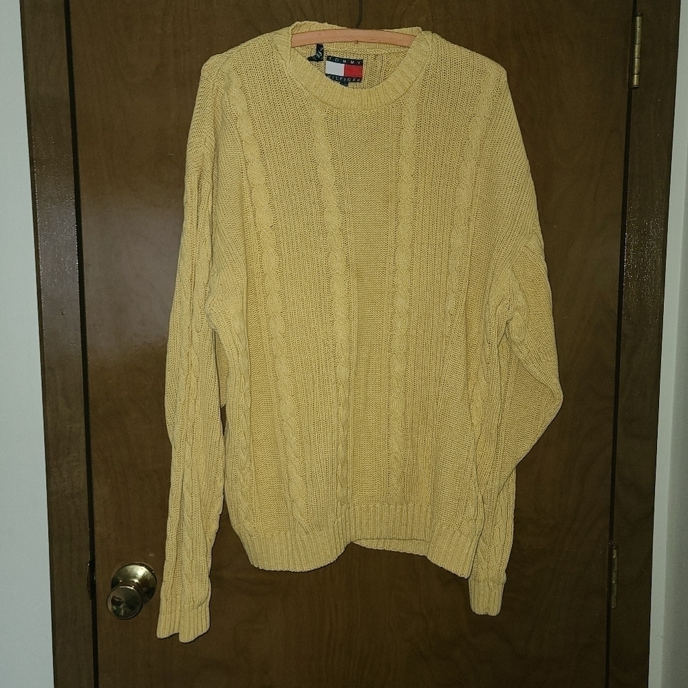 VINTAGE Tommy Hilfiger cable knit sweater sz l butter yellow
